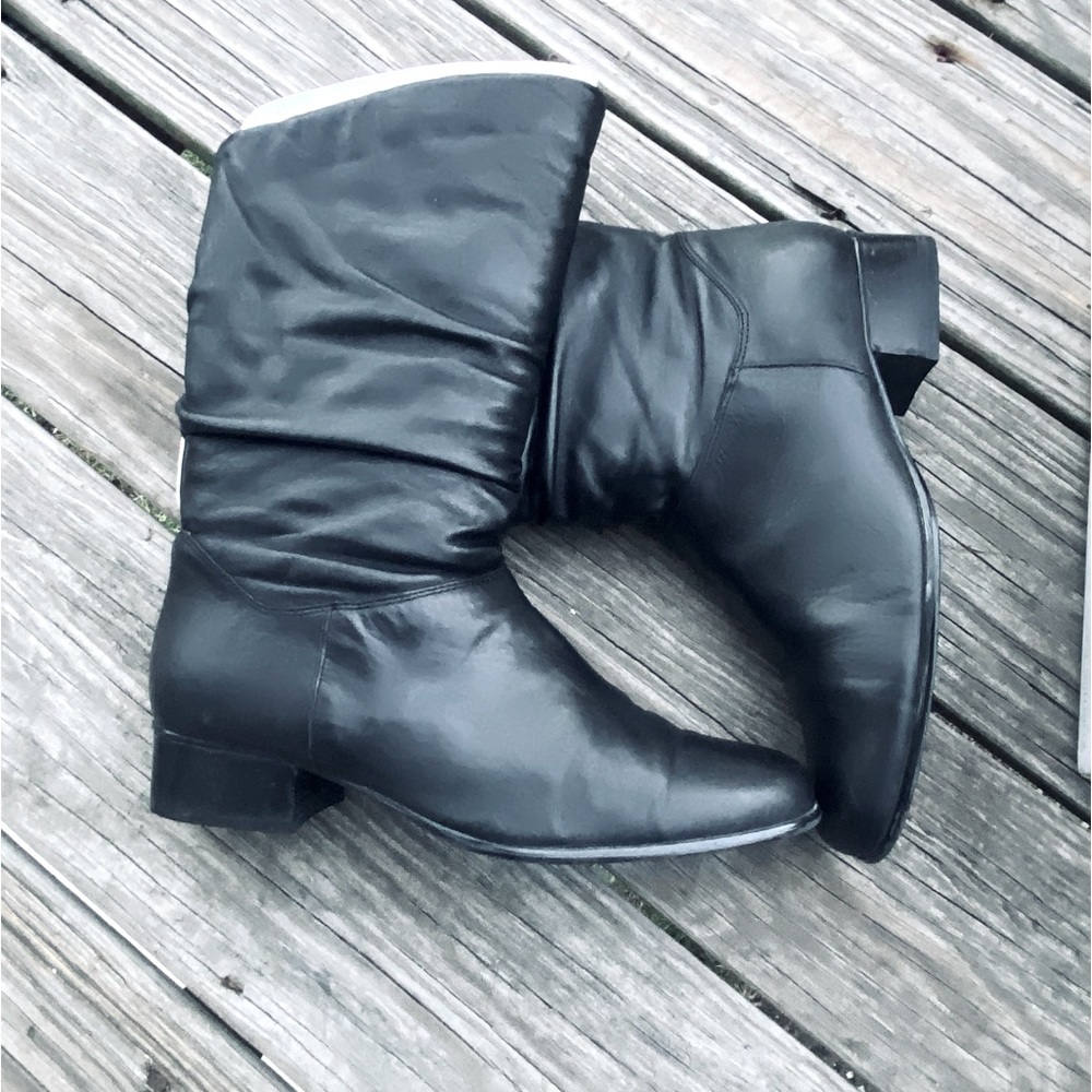 Genuine black leather boots 🖤 EUC